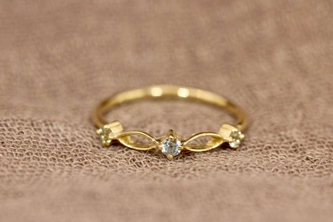 Chloe Ring - Montana Sapphire Stackable Gold Ring