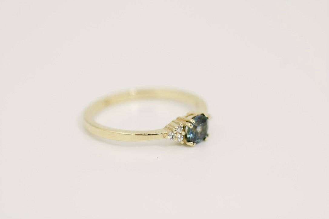 Eva Ring - Montana Sapphire Gold Ring with Accent Diamonds