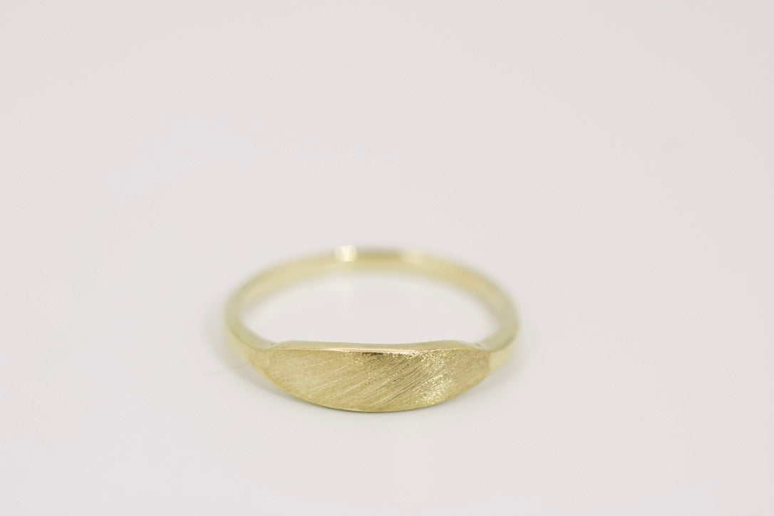 Mikaela Ring - Simple Gold Band