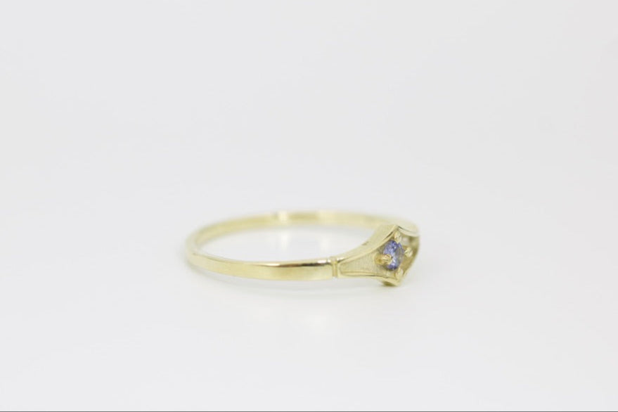 Delilah Ring - Blue Sapphire Geometric Gold Ring
